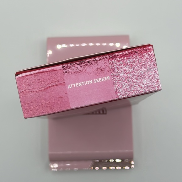 O/S Cheek Clapper 3D Blush Trio. - Picture 2 of 6